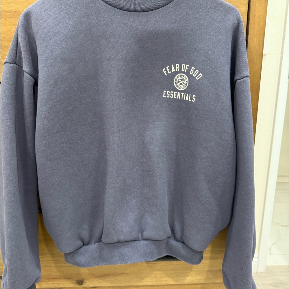 Essentials Gray Crewneck Pullover Comfortable Cotton Blend